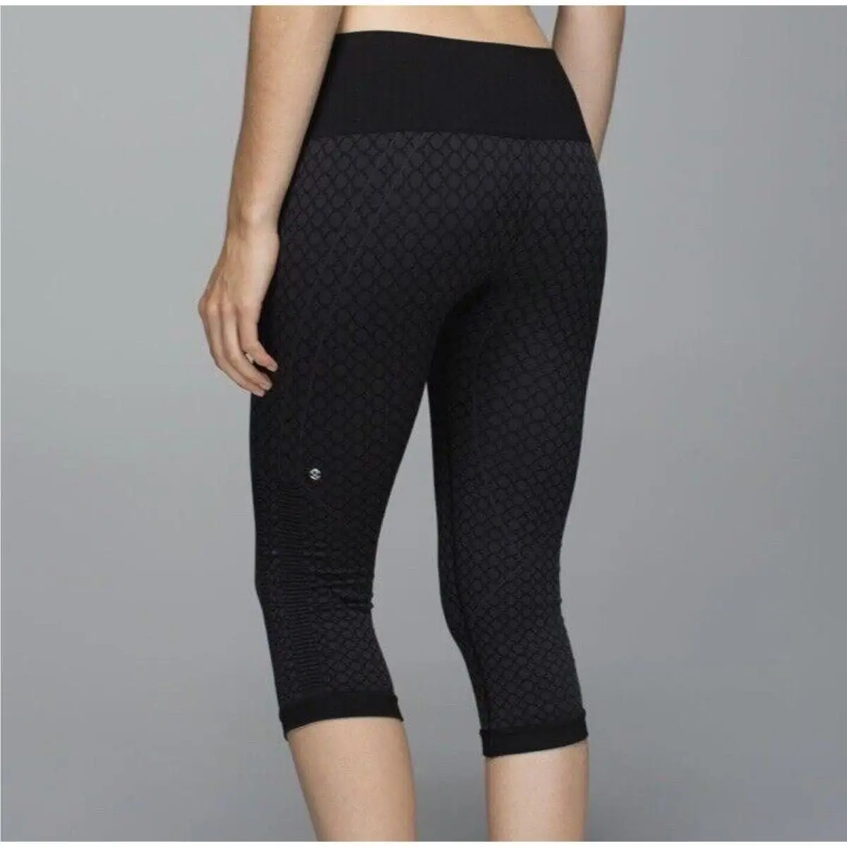 Lululemon clothing - Black 1