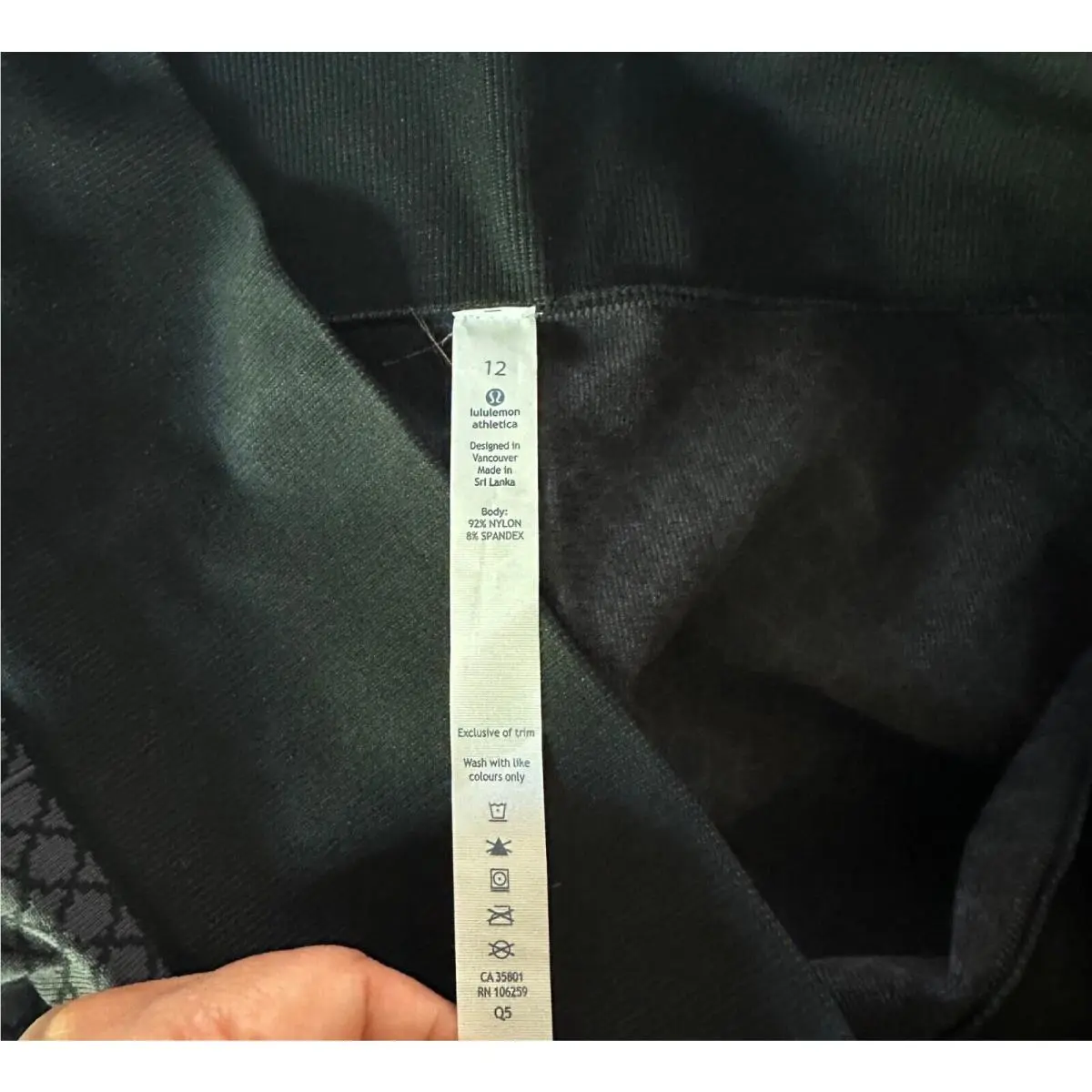 Lululemon clothing - Black 2