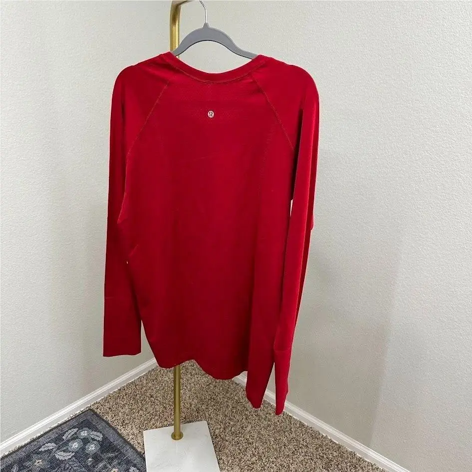 Lululemon clothing - Dark Red 2
