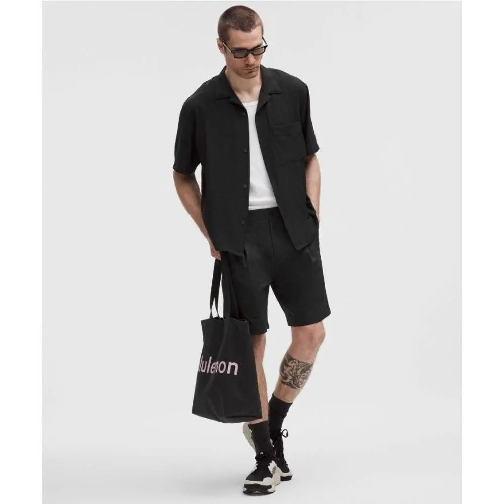 Lululemon Mens Woven Relaxed Fit Shorts 8 in Black 34 Techwear Quiet Luxury