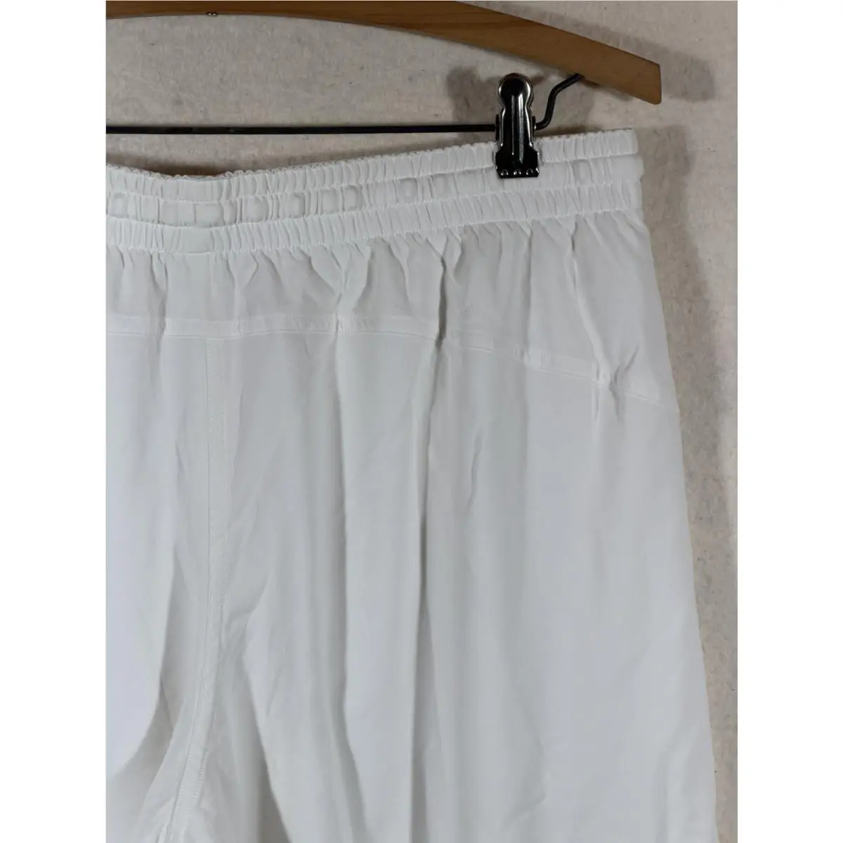 Lululemon clothing - White 13