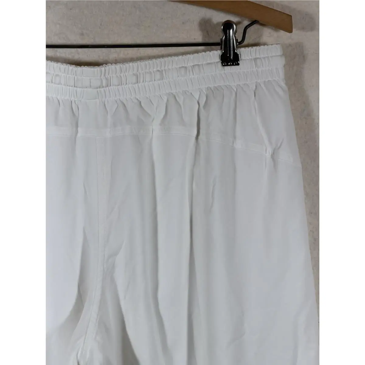 Lululemon clothing - White 17