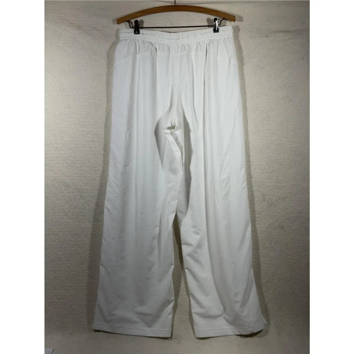 Lululemon clothing - White 21