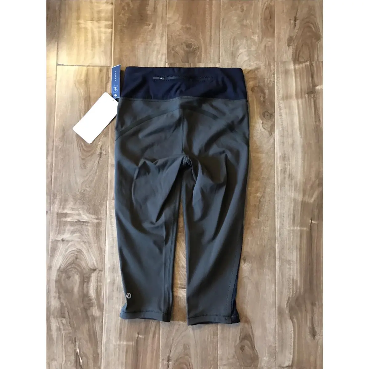 Lululemon clothing - Green 2
