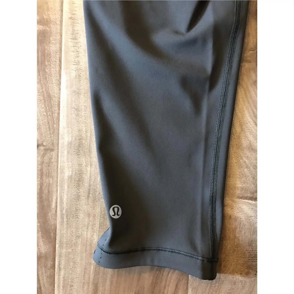 Lululemon clothing - Green 3