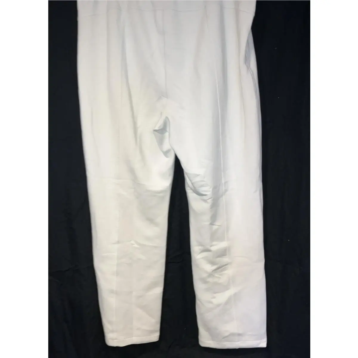 Lululemon clothing - White 2