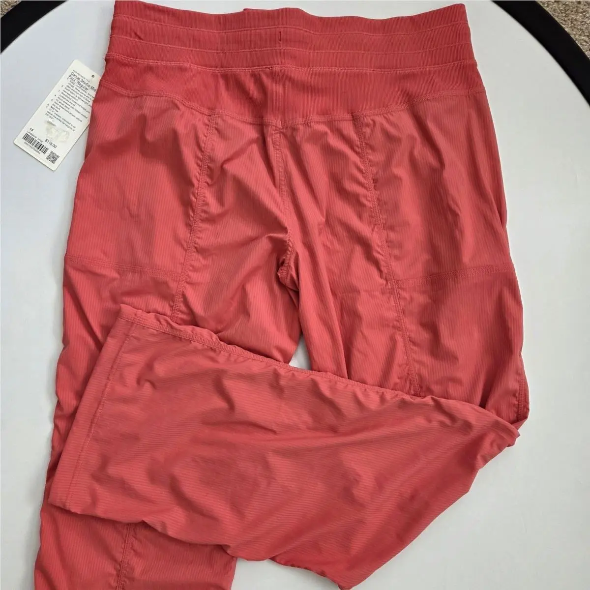 Lululemon clothing - Red 10