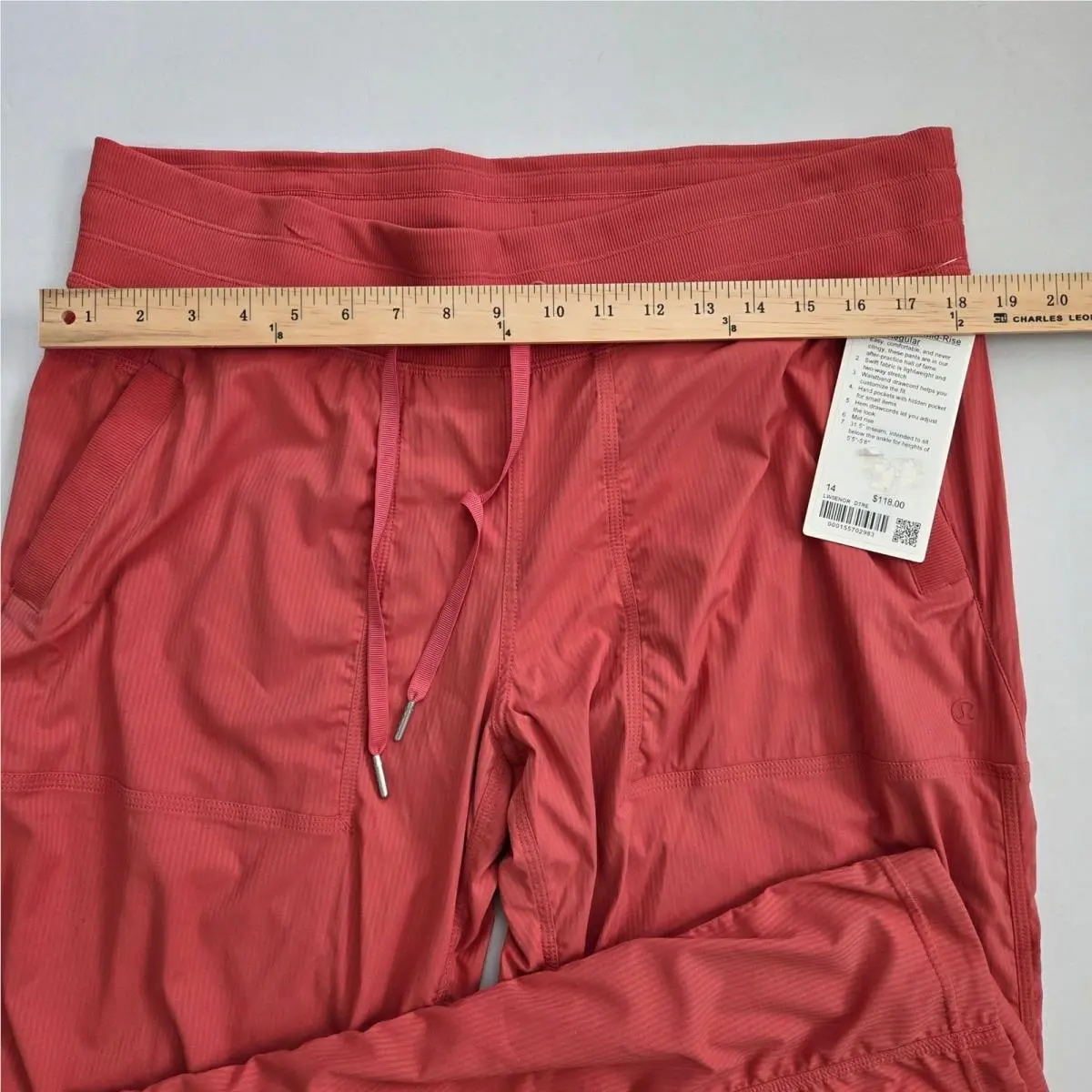 Lululemon clothing - Red 5