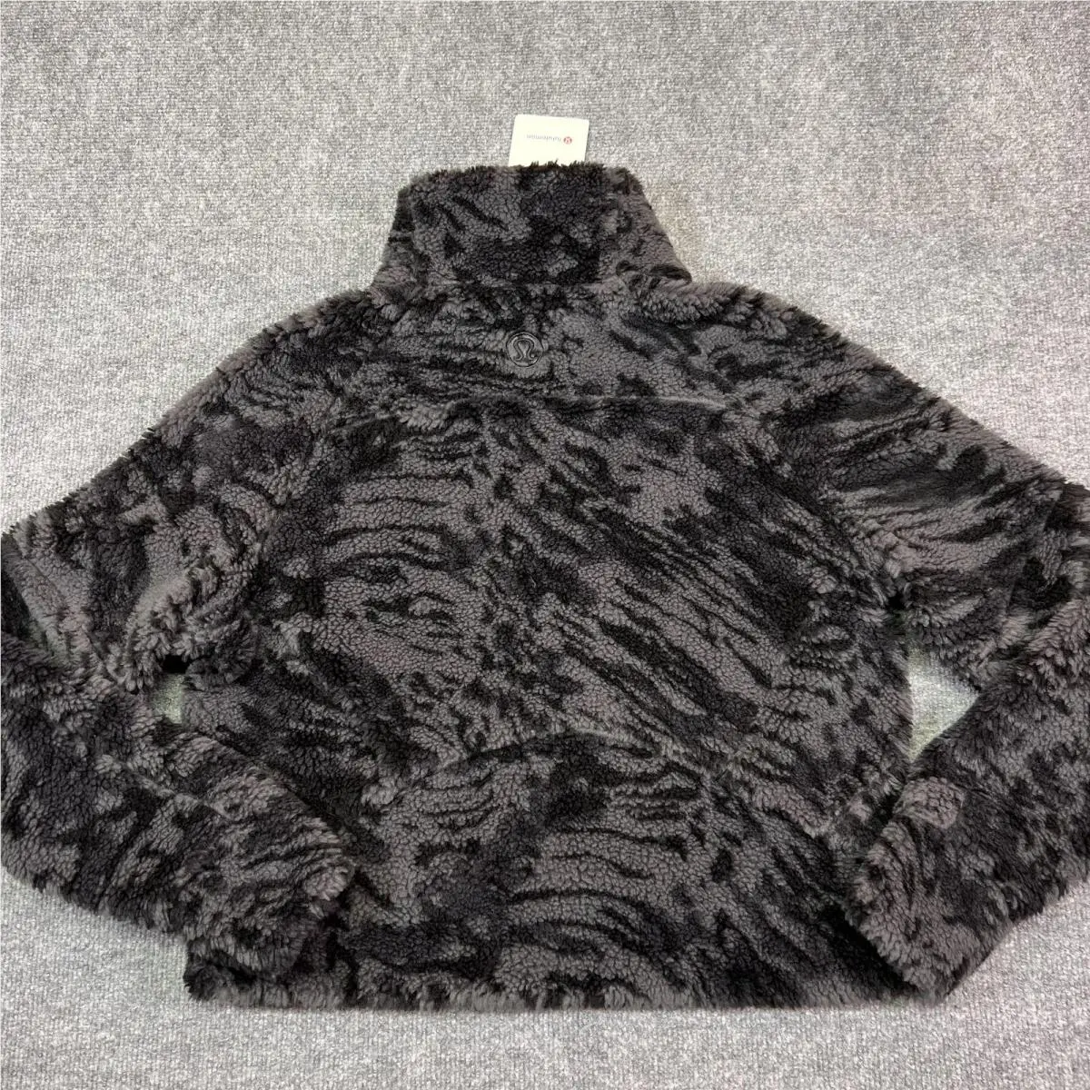 Lululemon clothing - Gray 5