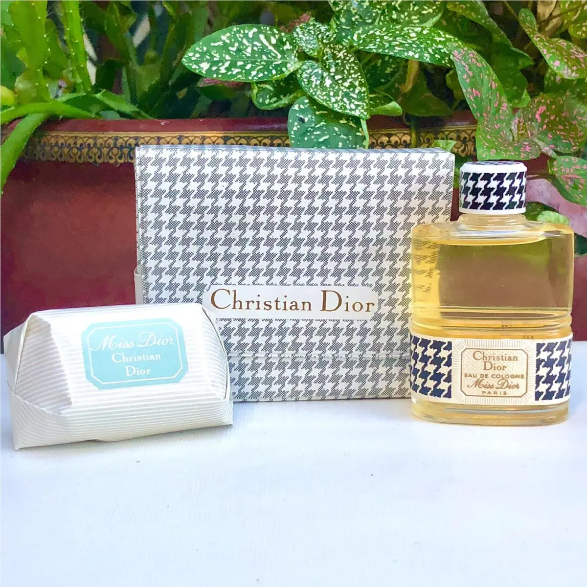 Vintage 1970s Miss Dior Edc 1oz Perfume +mini Soap Christian Dior Gift Set Nos