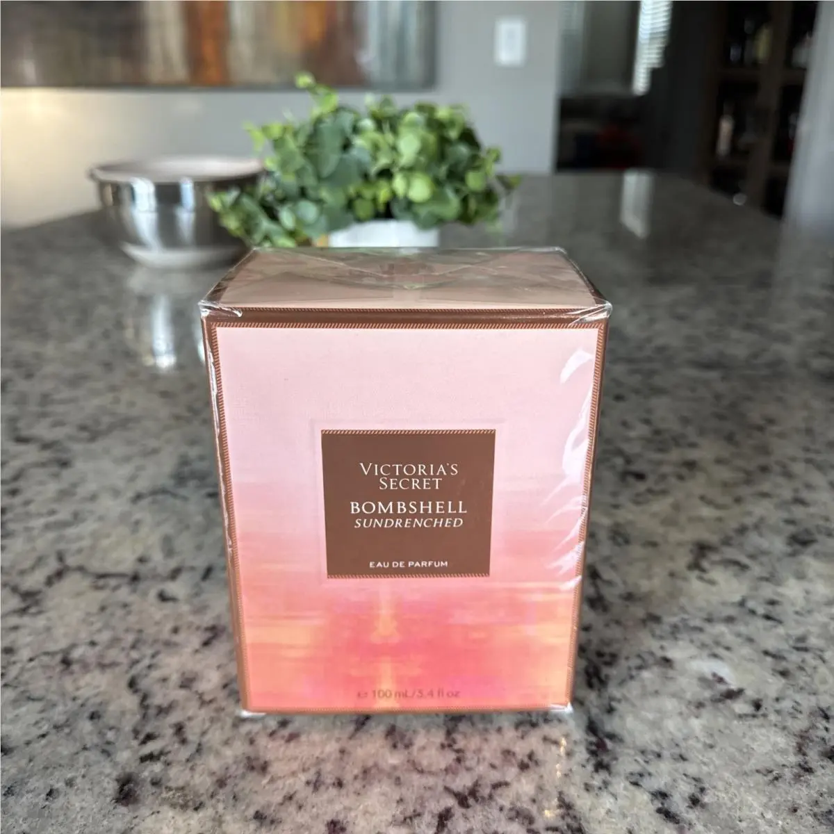 Victoria`s Secret Bombshell Sundrenched Edp Parfum Spray 3.4 FL OZ Box