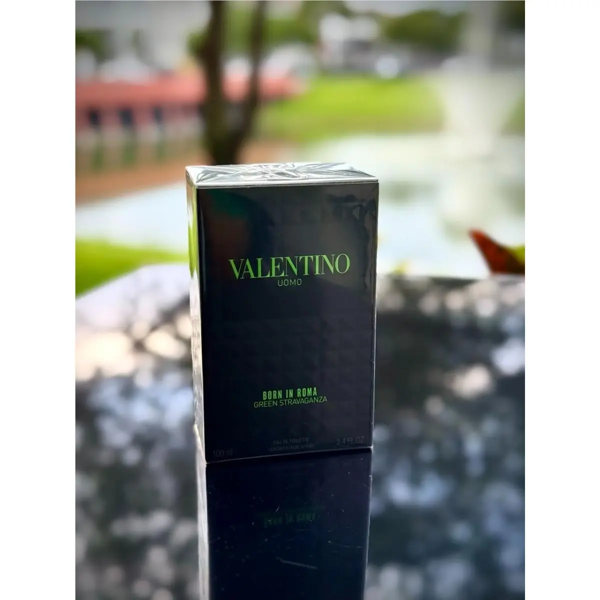 Uomo Born in Roma Green Stravaganza Eau de Toilette 3.4 oz / 100 ml by Valentino