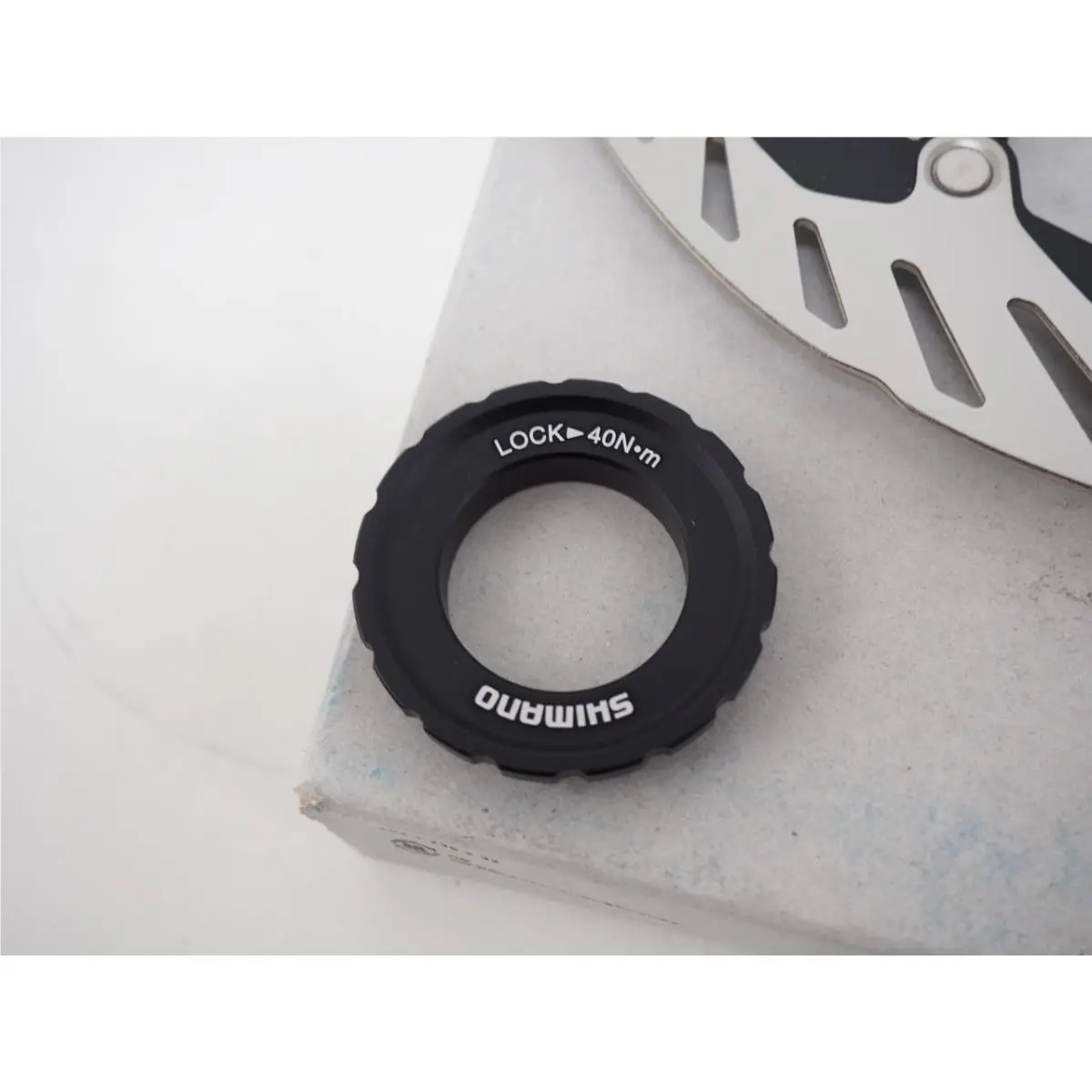 Shimano  - Black, Silver 2