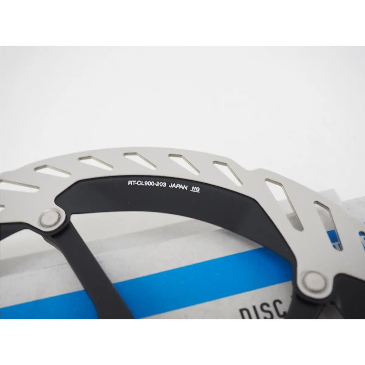 Shimano  - Black, Silver 1