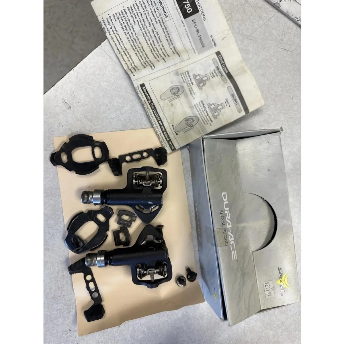 Shimano Dura-ace PD-7750 Spd-sl Road Pedals - Box Manual Cleats