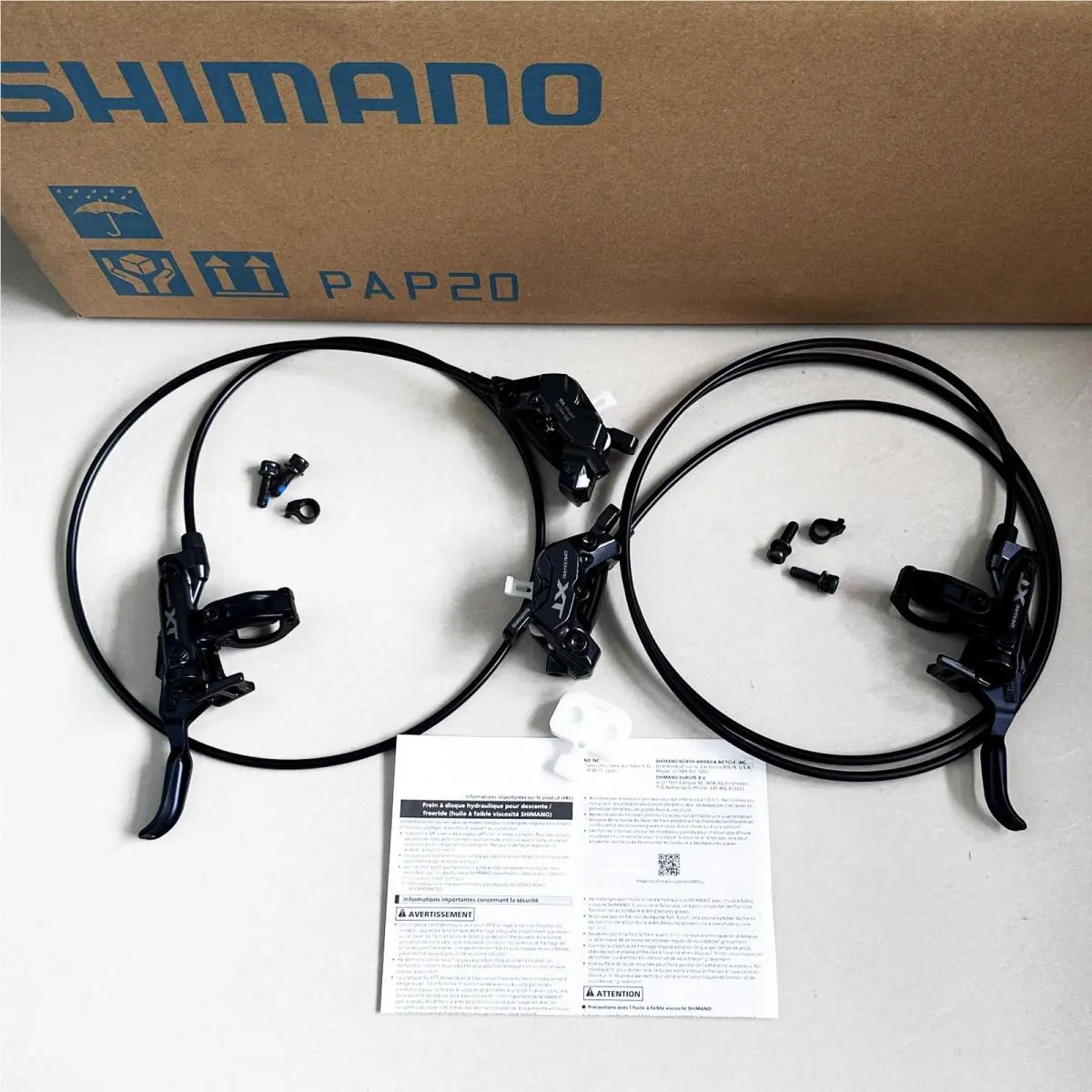 Shimano XT BL-M8200 BR-M8220 Hydraulic Disc Brake Set 4-Piston Caliper Mtb Bike