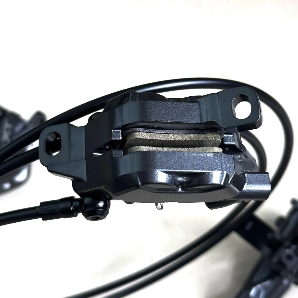 Shimano  - Shimano BL-M8200/BR-M8220 Brake - Brake - Black 2