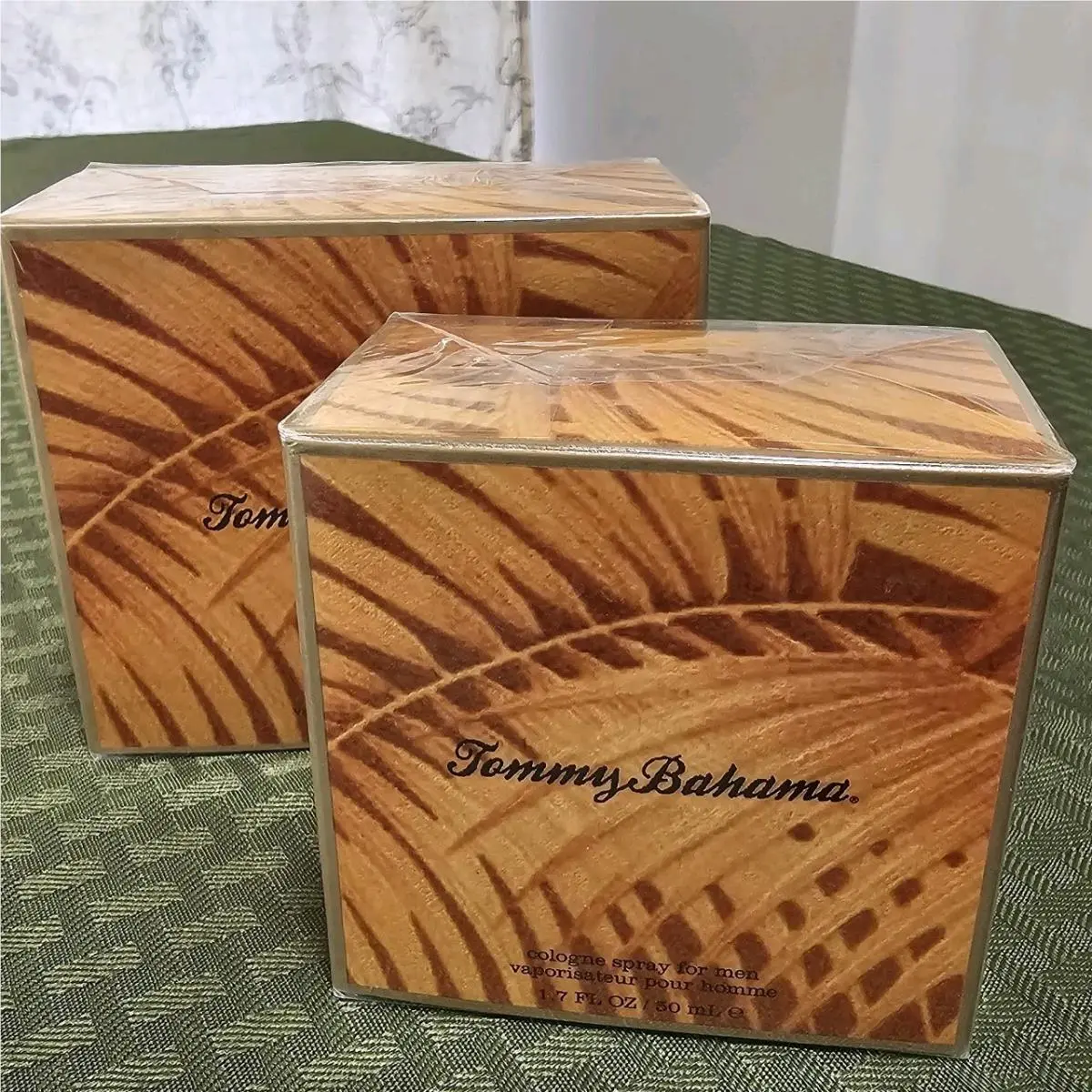 Tommy Bahama Signature Mens Cologne Spray 3.4 fl oz 1.7 fl oz