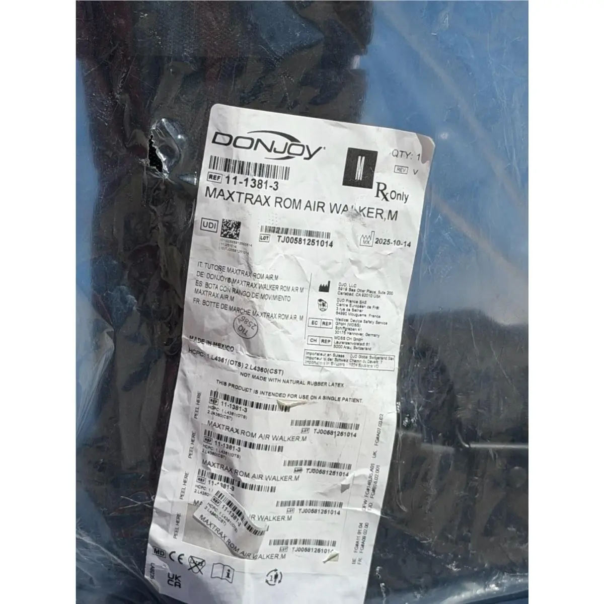 DonJoy  - Maxtrax ROM Air Walker - Maxtrax ROM Air Walker - 11-1381-3 - Black 0