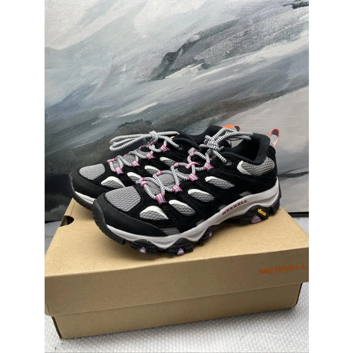 Woman`s Merrell Moab 3 Hiking Shoes Size 6
