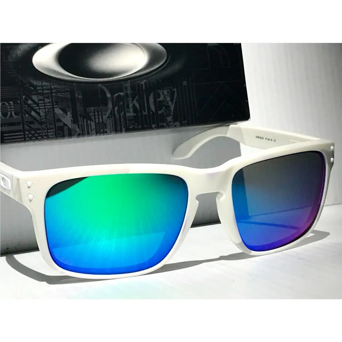 Oakley Holbrook Alpine Camo Wht Polarized Galaxy Jade Iridium Sunglass 9102-U8