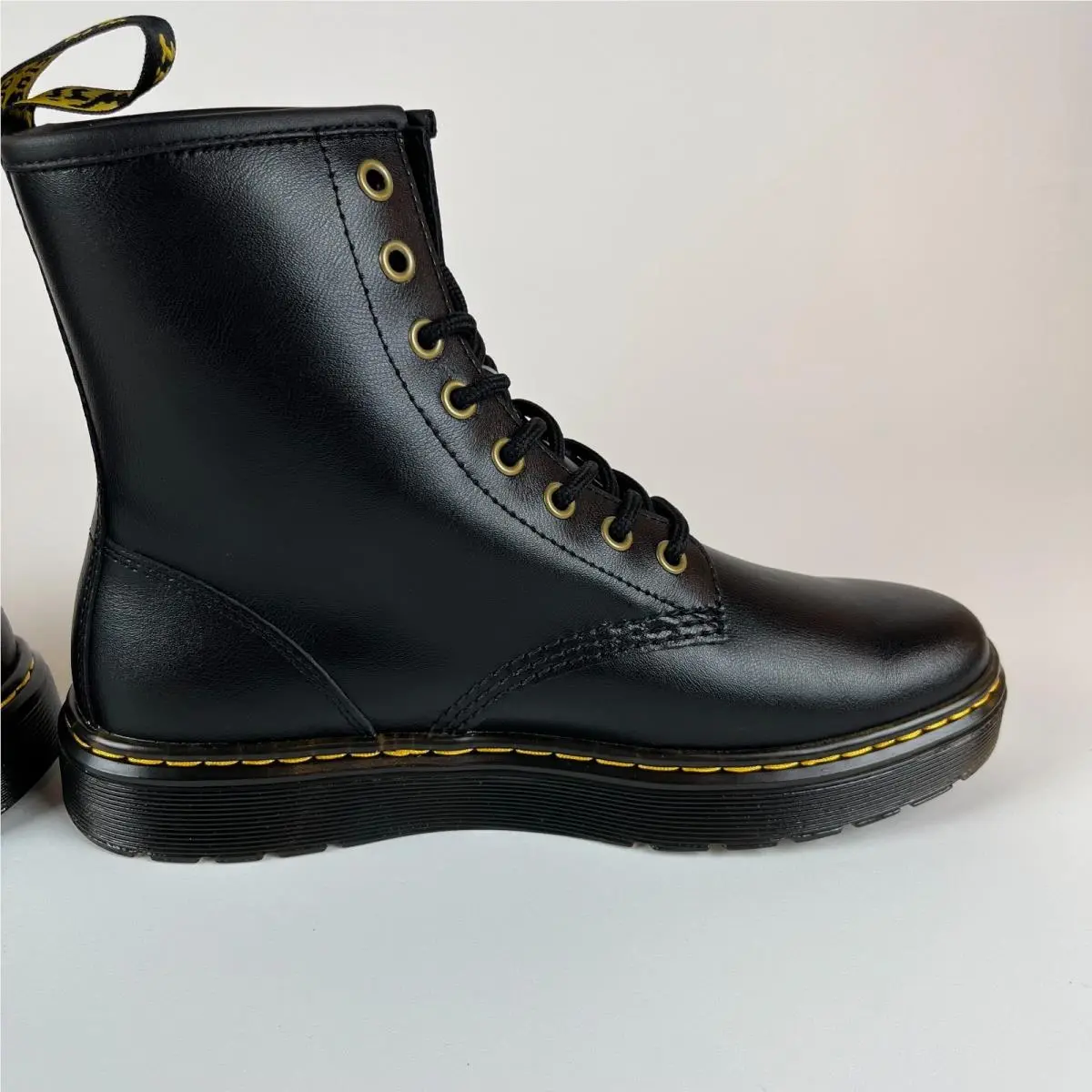 Dr. Martens shoes - Dr. Martens Airwair - Martens Airwair - 26132001 - Black 8