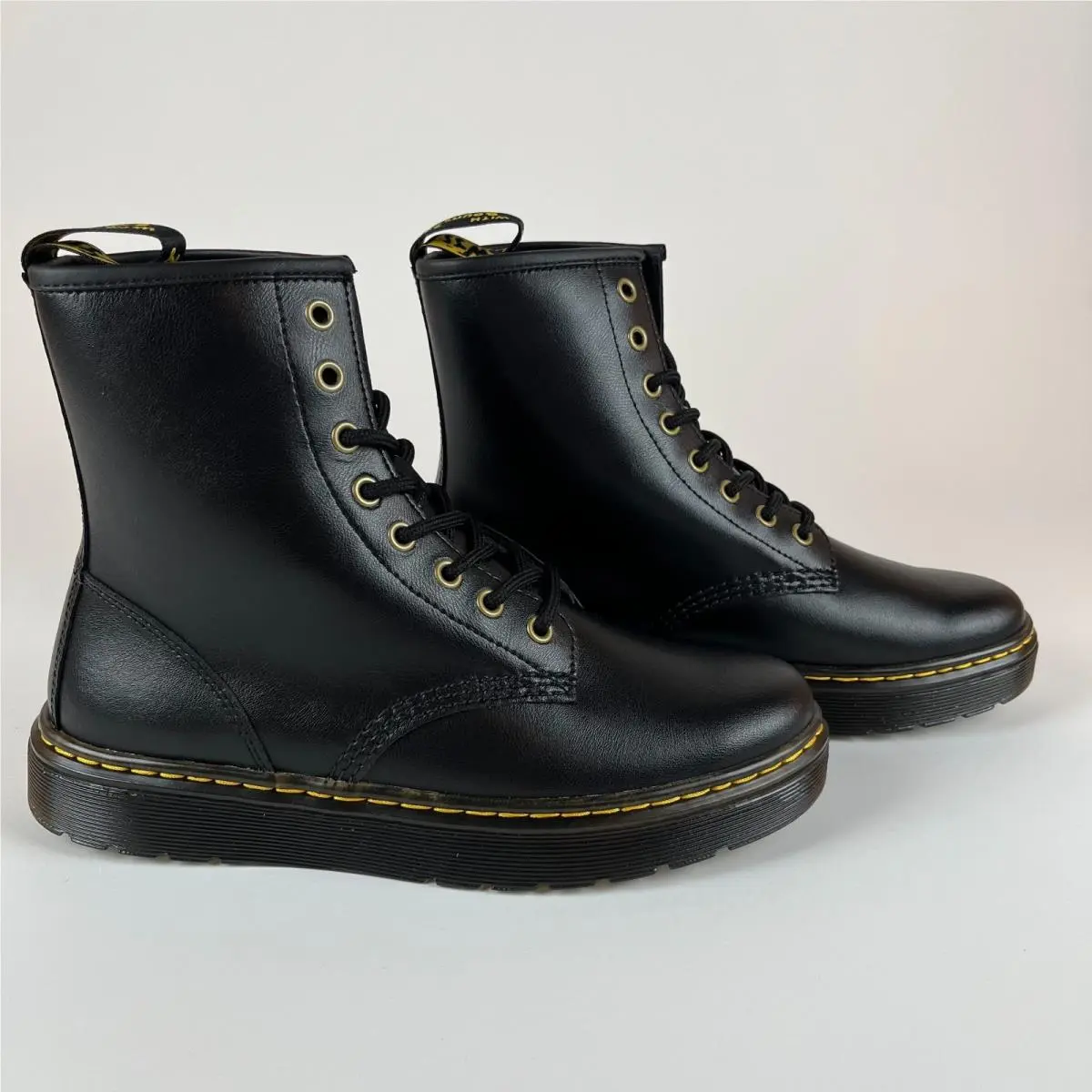 Dr. Martens shoes - Dr. Martens Airwair - Martens Airwair - 26132001 - Black 15