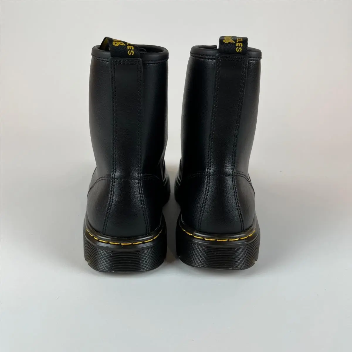 Dr. Martens shoes - Dr. Martens Airwair - Martens Airwair - 26132001 - Black 2