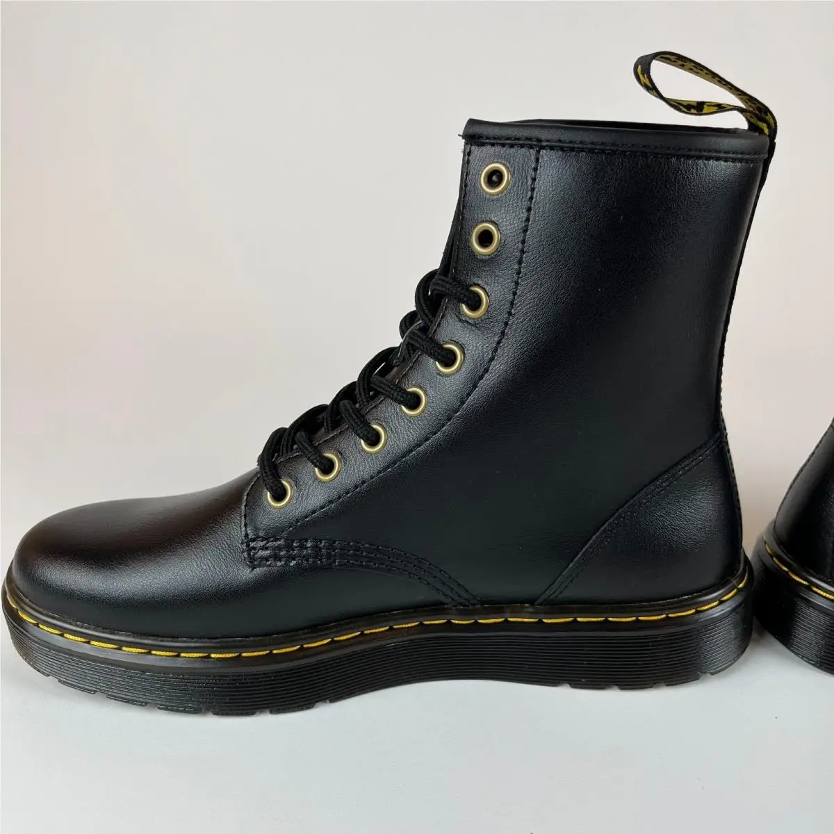 Dr. Martens shoes - Dr. Martens Airwair - Martens Airwair - 26132001 - Black 7