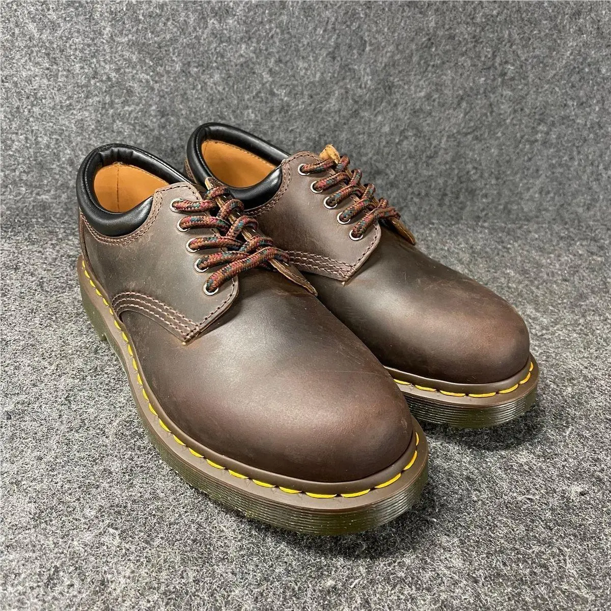 Dr. Martens 8053 Crazy Horse Leather Casual Shoes Unisex Size M7/W8