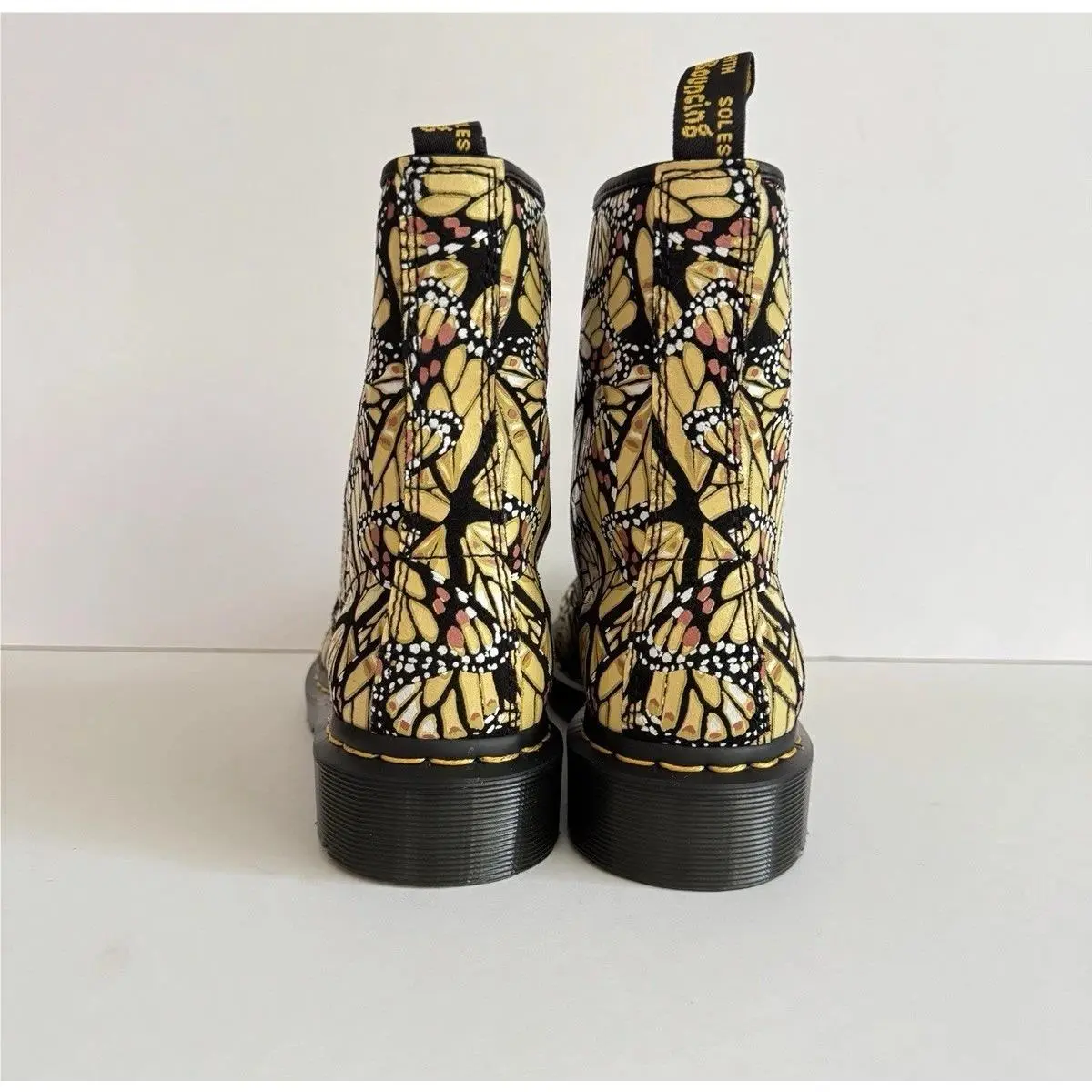 Dr. Martens shoes - Dr. Martens 1460 - Martens - Yellow 4