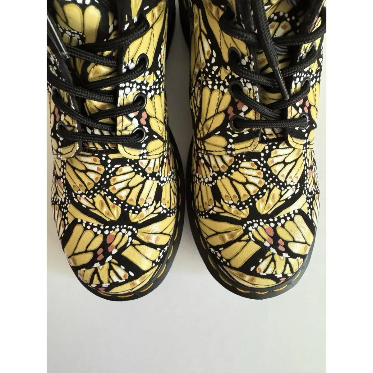Dr. Martens shoes - Dr. Martens 1460 - Martens - Yellow 3