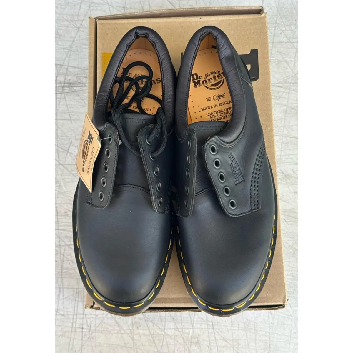 Dr. Martens shoes - Dr. Doc Martens AirWair Greasy - Black 4
