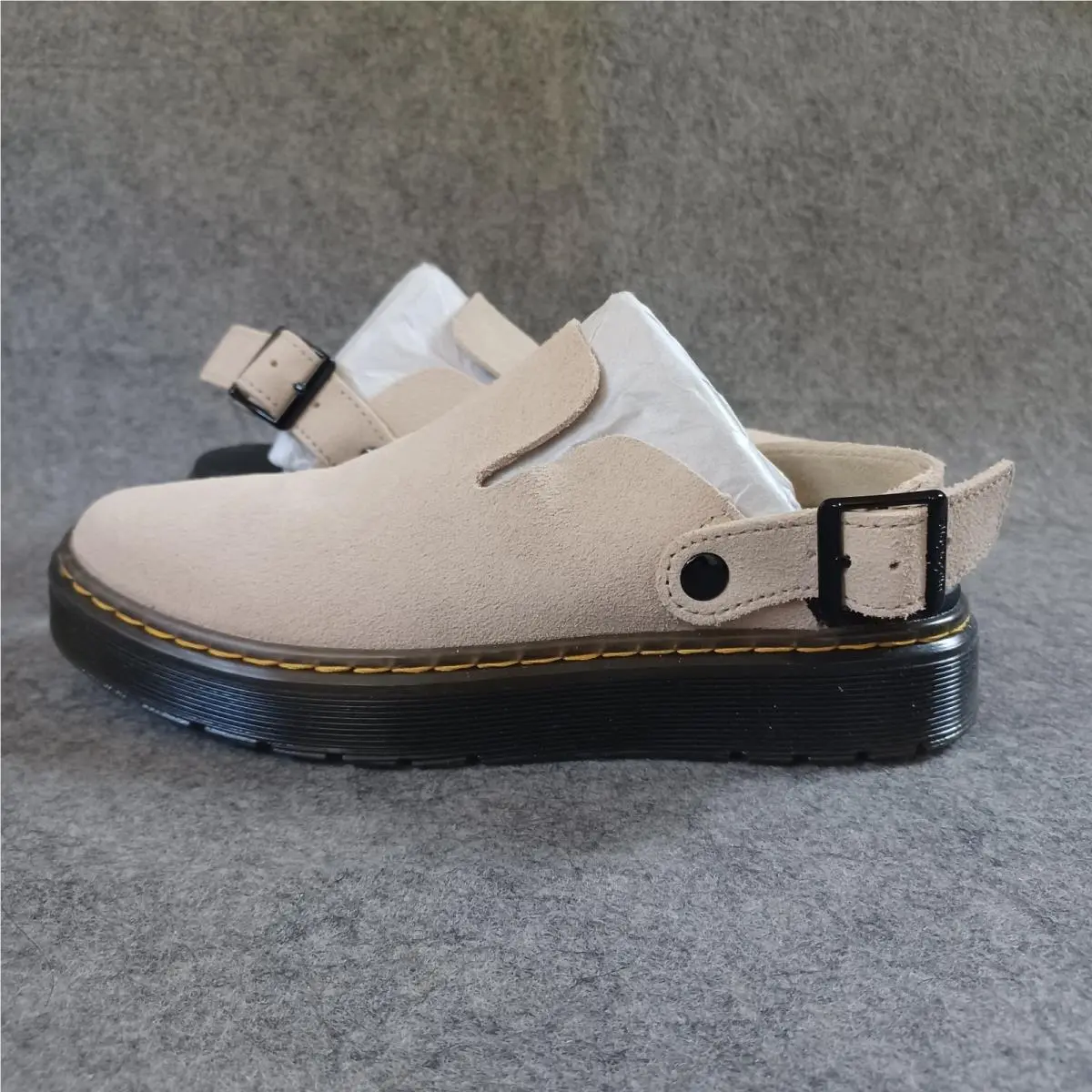Dr. Martens shoes - Beige 1