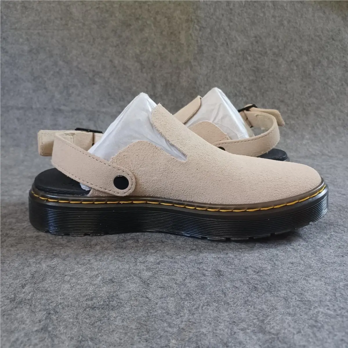 Dr. Martens shoes - Beige 3