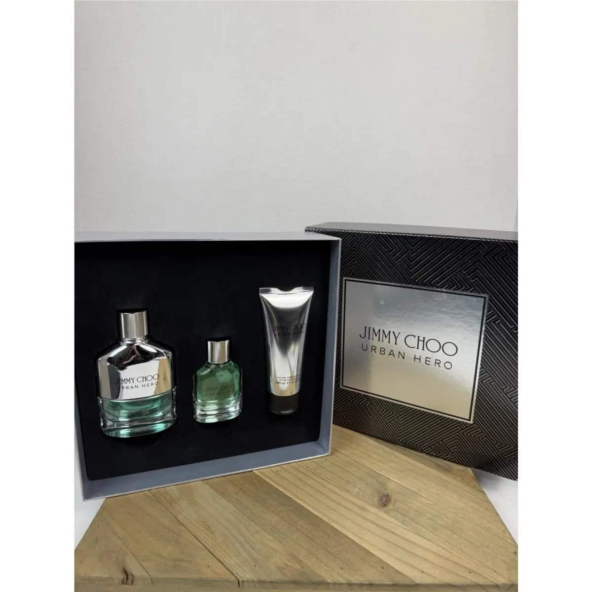 Jimmy Choo Urban Hero 3 Piece Gift Set Eau De Parfum Made In France