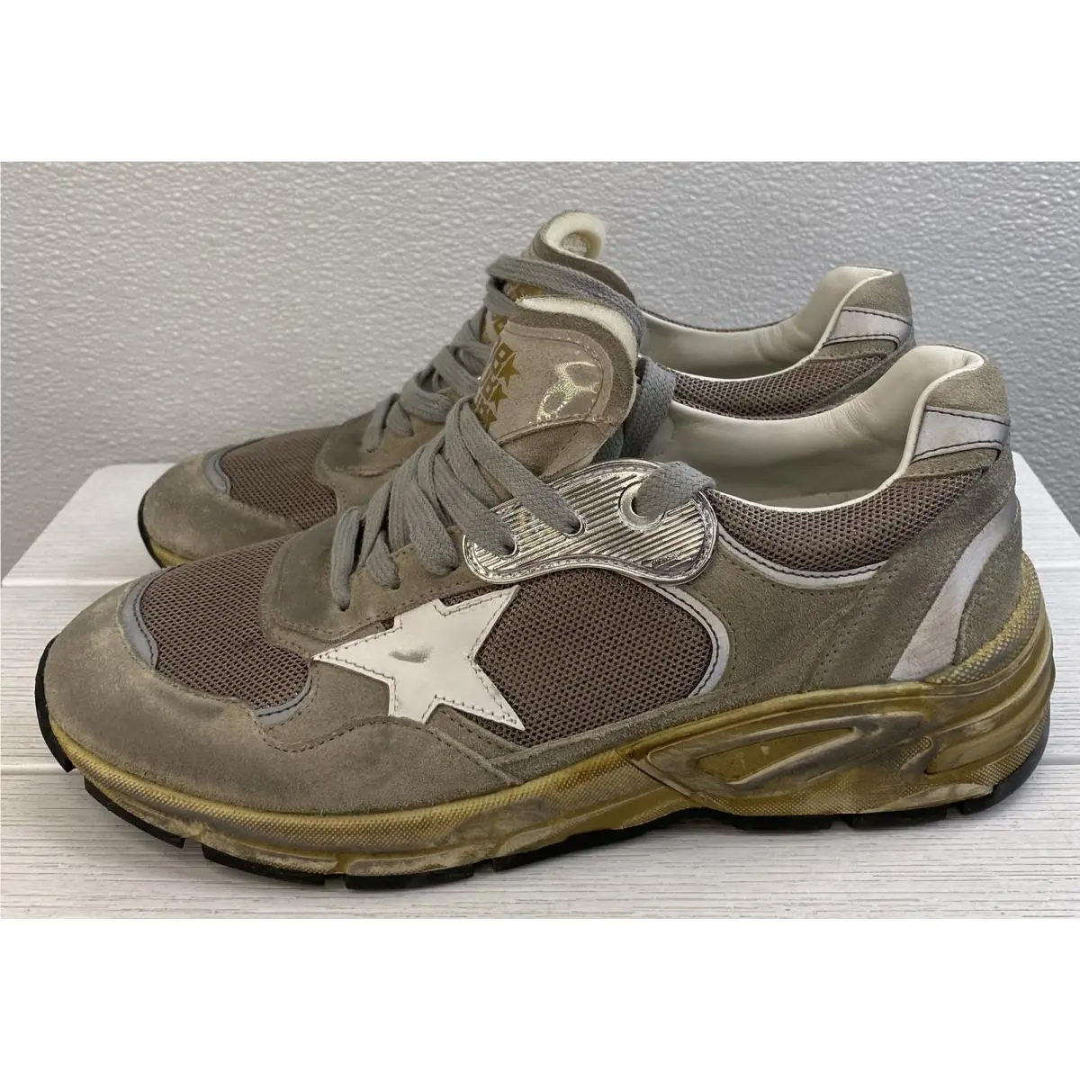 Golden Goose shoes - Beige 1