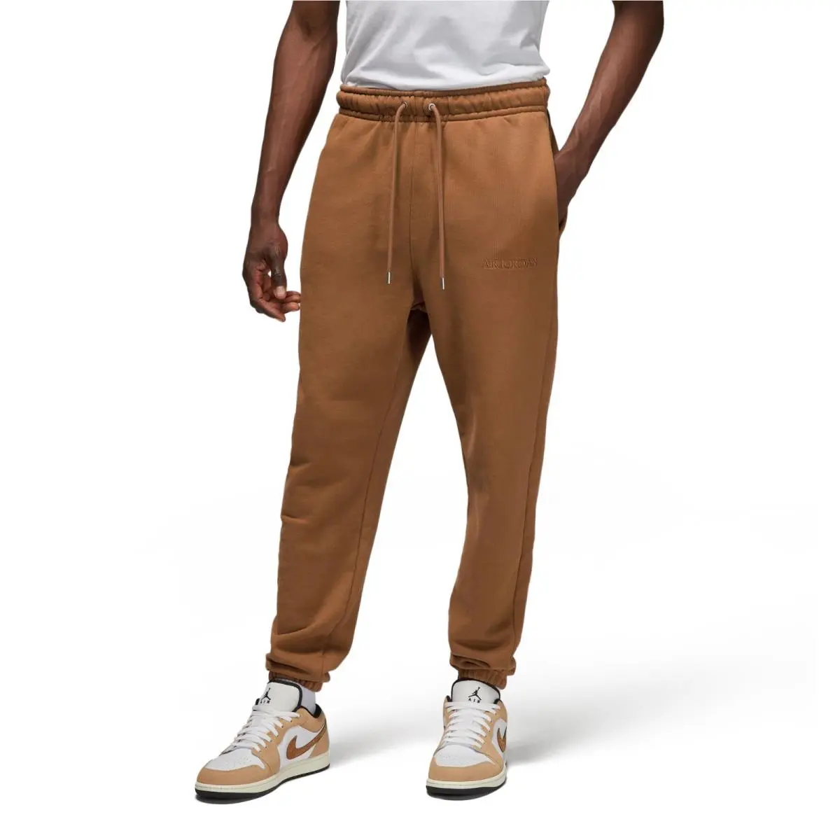 Nike Jordan Men’s Light British Tan Wordmark Fleece Pants FJ0696-281