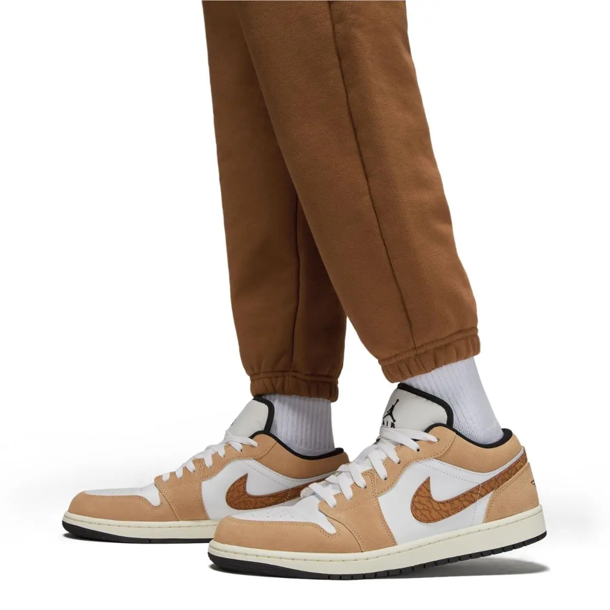 Nike clothing - Brown 2