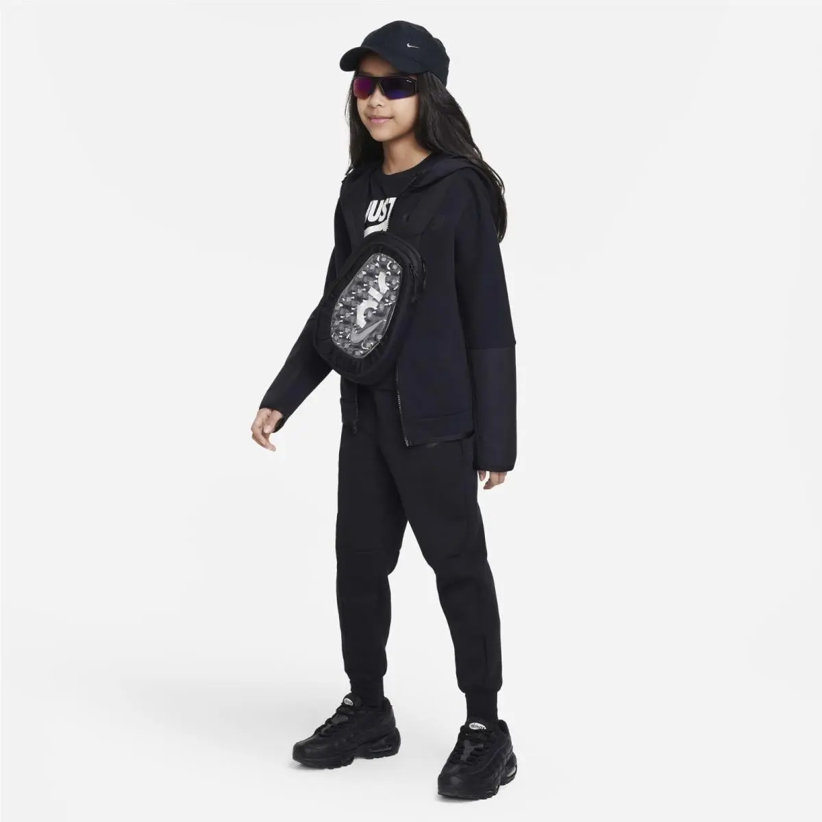 Nike clothing - Nike Sportswear Tech Fleece FD2975-010 - FD2975-010 - Black 5