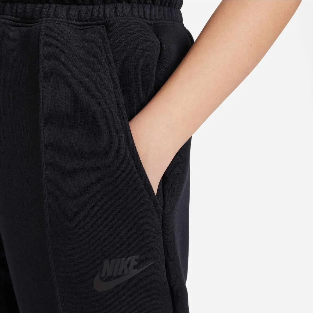 Nike clothing - Nike Sportswear Tech Fleece FD2975-010 - FD2975-010 - Black 3