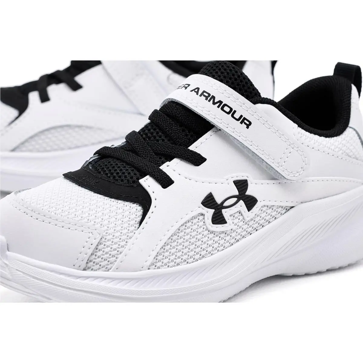 Under Armour shoes - Black/Black/White 53