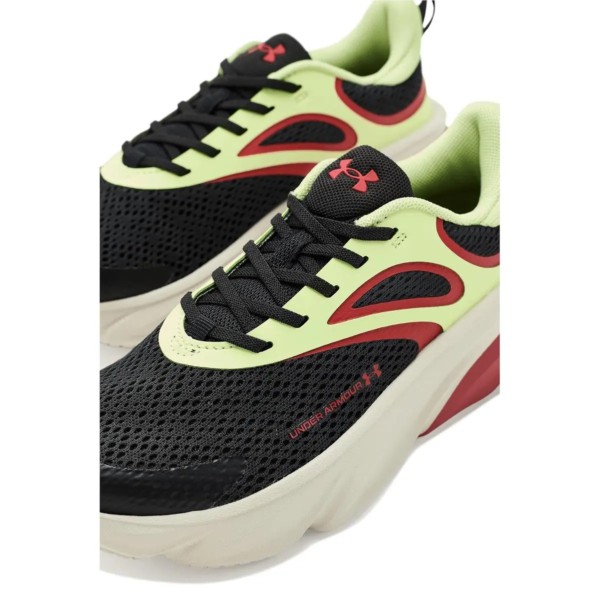 Under Armour shoes - Black/Black/White 18