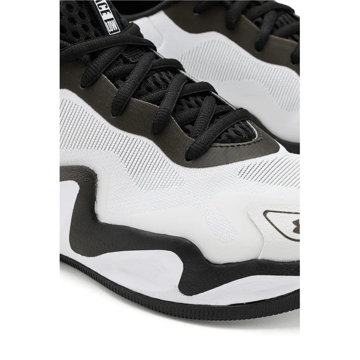 Under Armour shoes - White/Black/Black 4