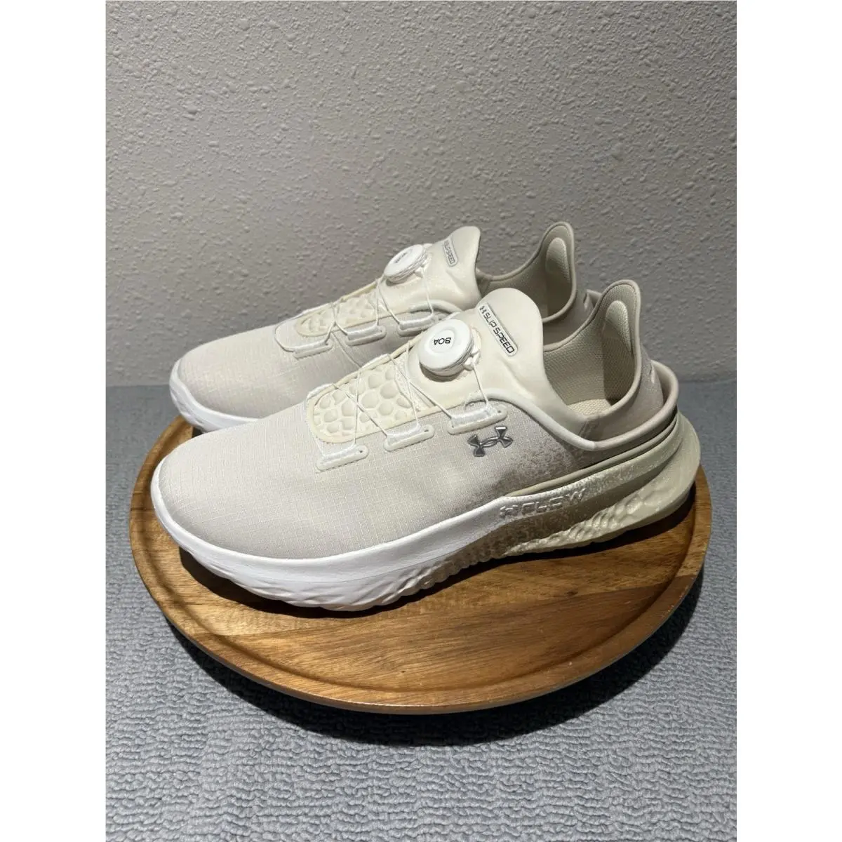 Under Armour shoes - Under Armour Slipspeed BOA - Slipspeed BOA - 3028539-200 - Beige 1