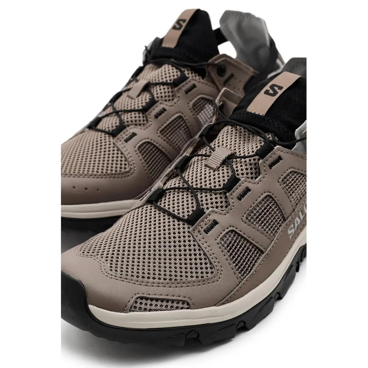 Salomon shoes - Black Magnet Monument 16