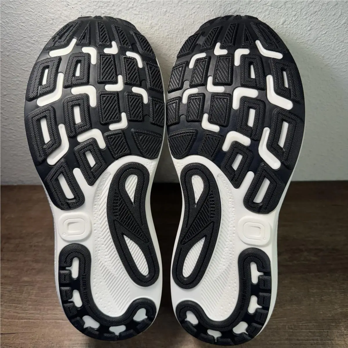 Brooks shoes - Brooks Adrenaline GTS 24 - Adrenaline GTS - 110437 1D 137 - White 7