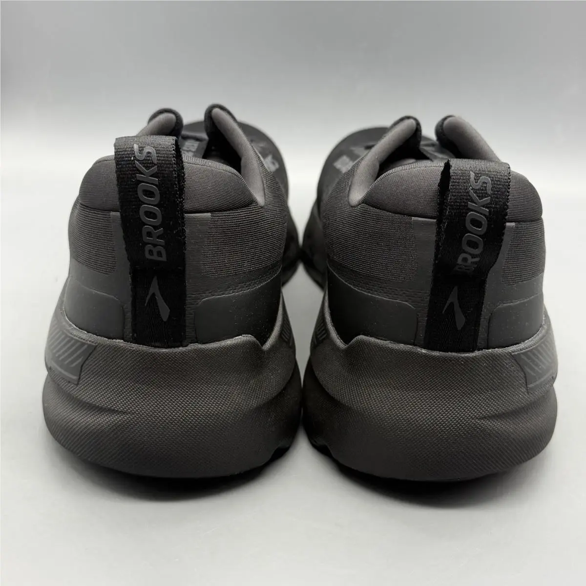 Brooks shoes - Brooks Beast GTS 26 - Beast GTS - 1104551D076 - Black (UPC: 0195394802306) 2