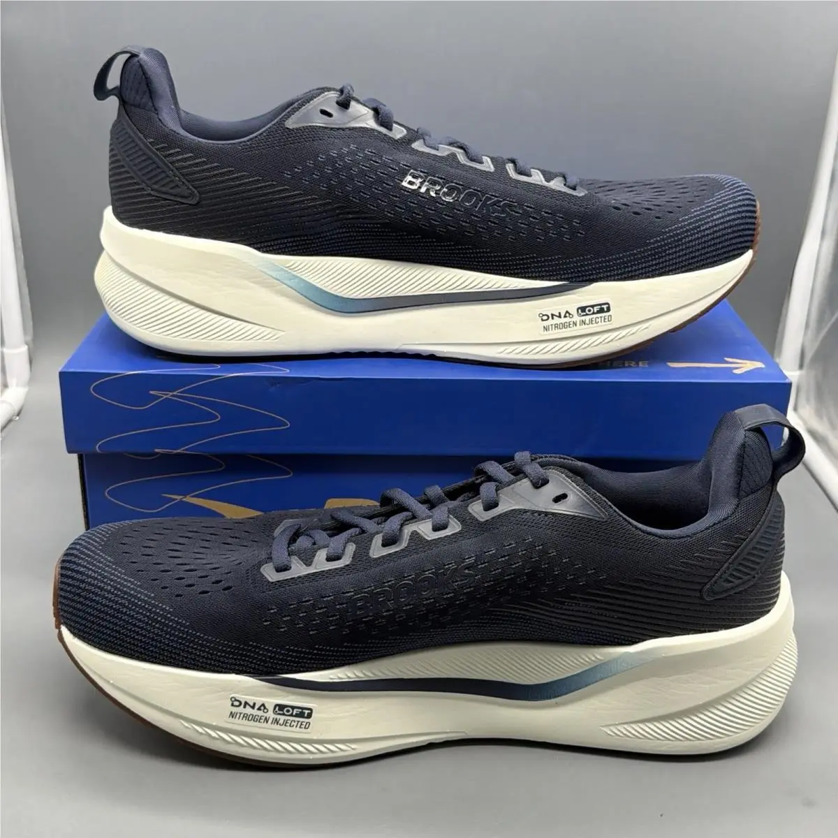 Brooks shoes - Brooks Ghost Max 4 - Ghost Max - 1104962E463 - Navy (UPC: 0195394887754) 1