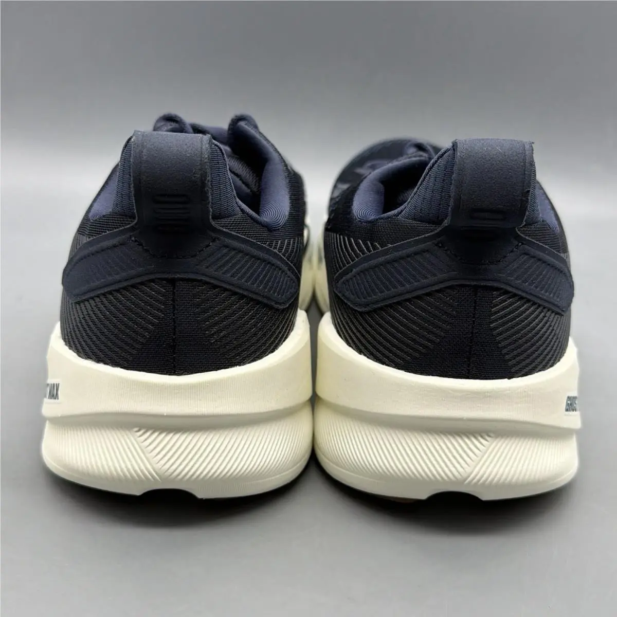 Brooks shoes - Brooks Ghost Max 4 - Ghost Max - 1104962E463 - Navy (UPC: 0195394887655) 2